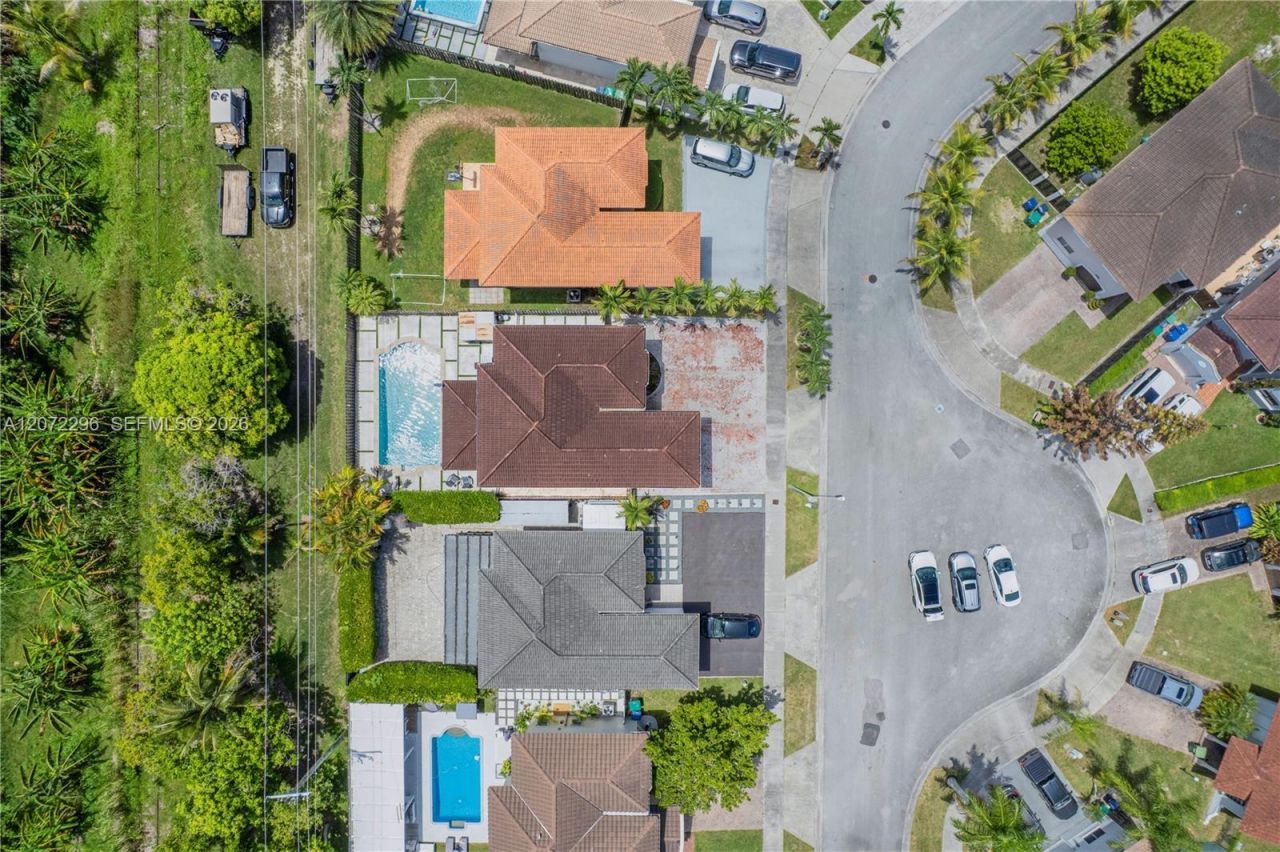 16711 SW 140th Ave , Miami, FL 33177 Photo