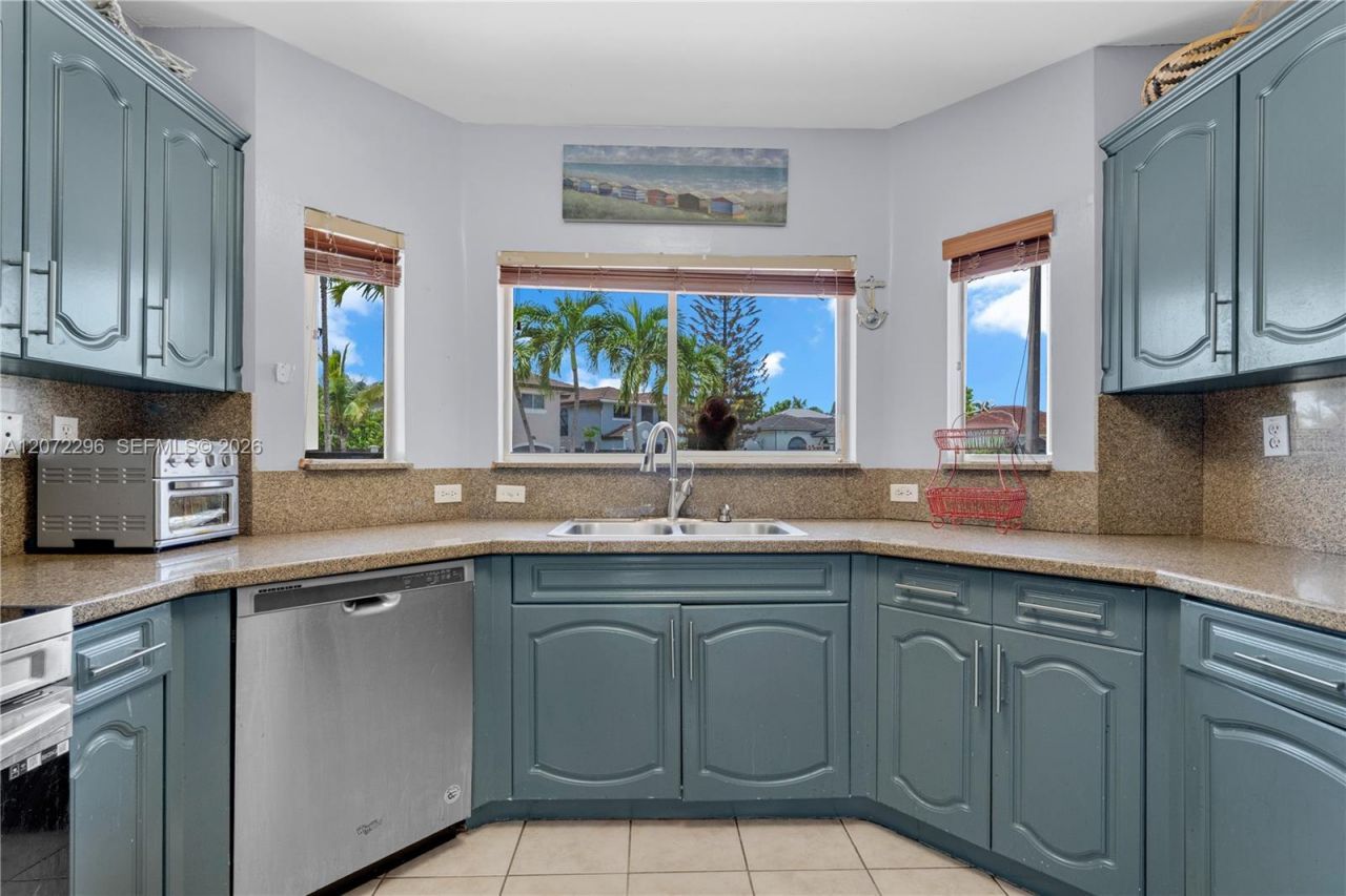 16711 SW 140th Ave , Miami, FL 33177 Photo