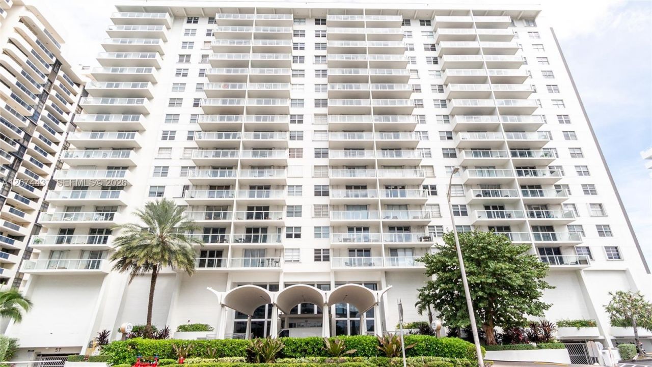 5701 Collins Ave, Unit 605, Miami Beach, FL 33140 Photo