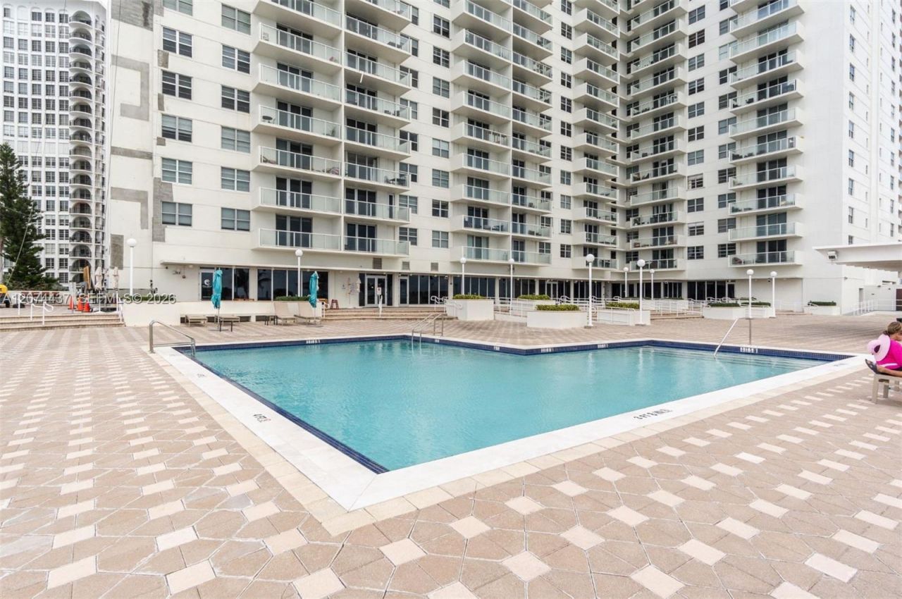 5701 Collins Ave, Unit 605, Miami Beach, FL 33140 Photo
