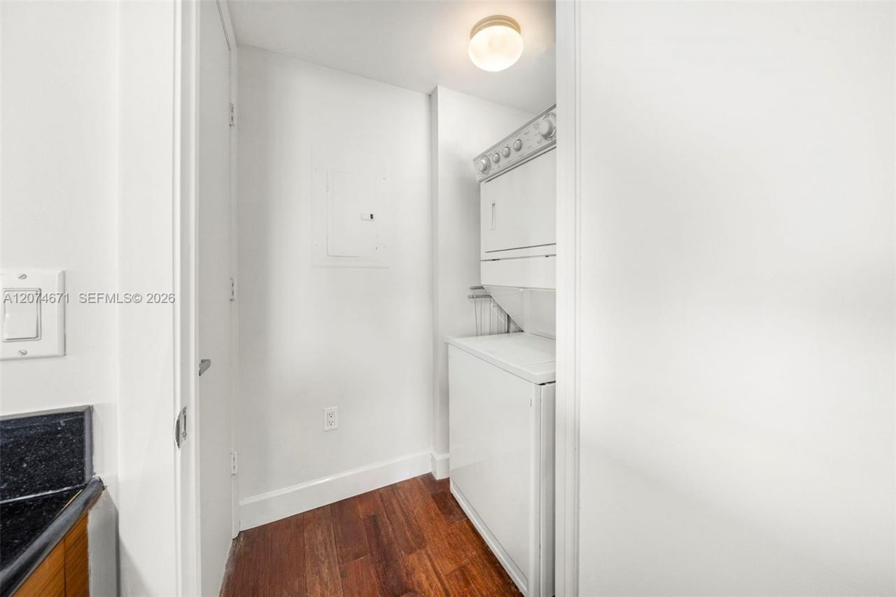 50 Biscayne Blvd, Unit 4402, Miami, FL 33132 Photo