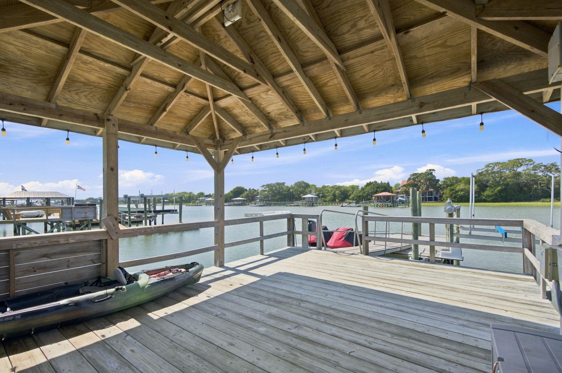 8 Ensign Court Photo 24
