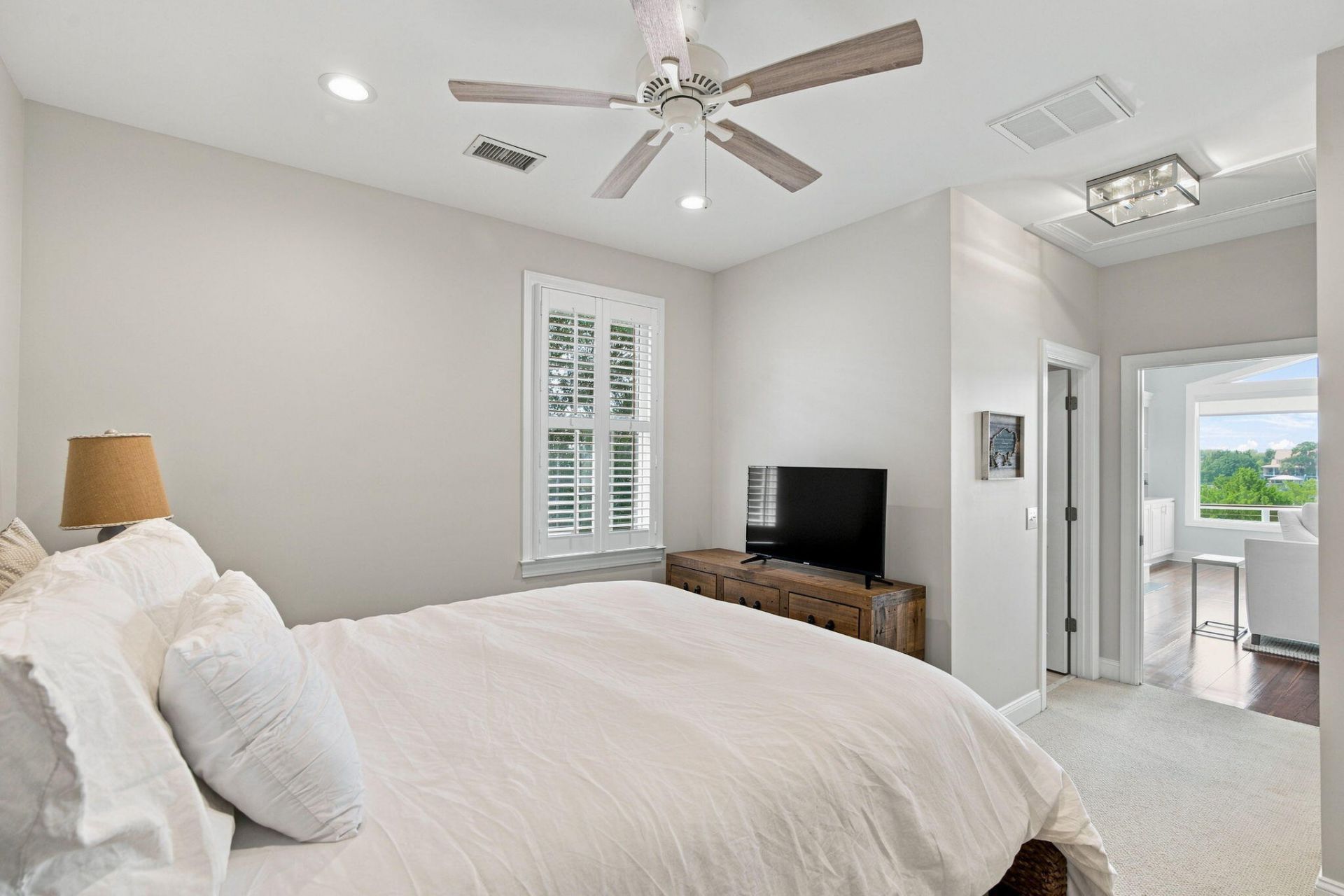 8 Ensign Court Photo 59