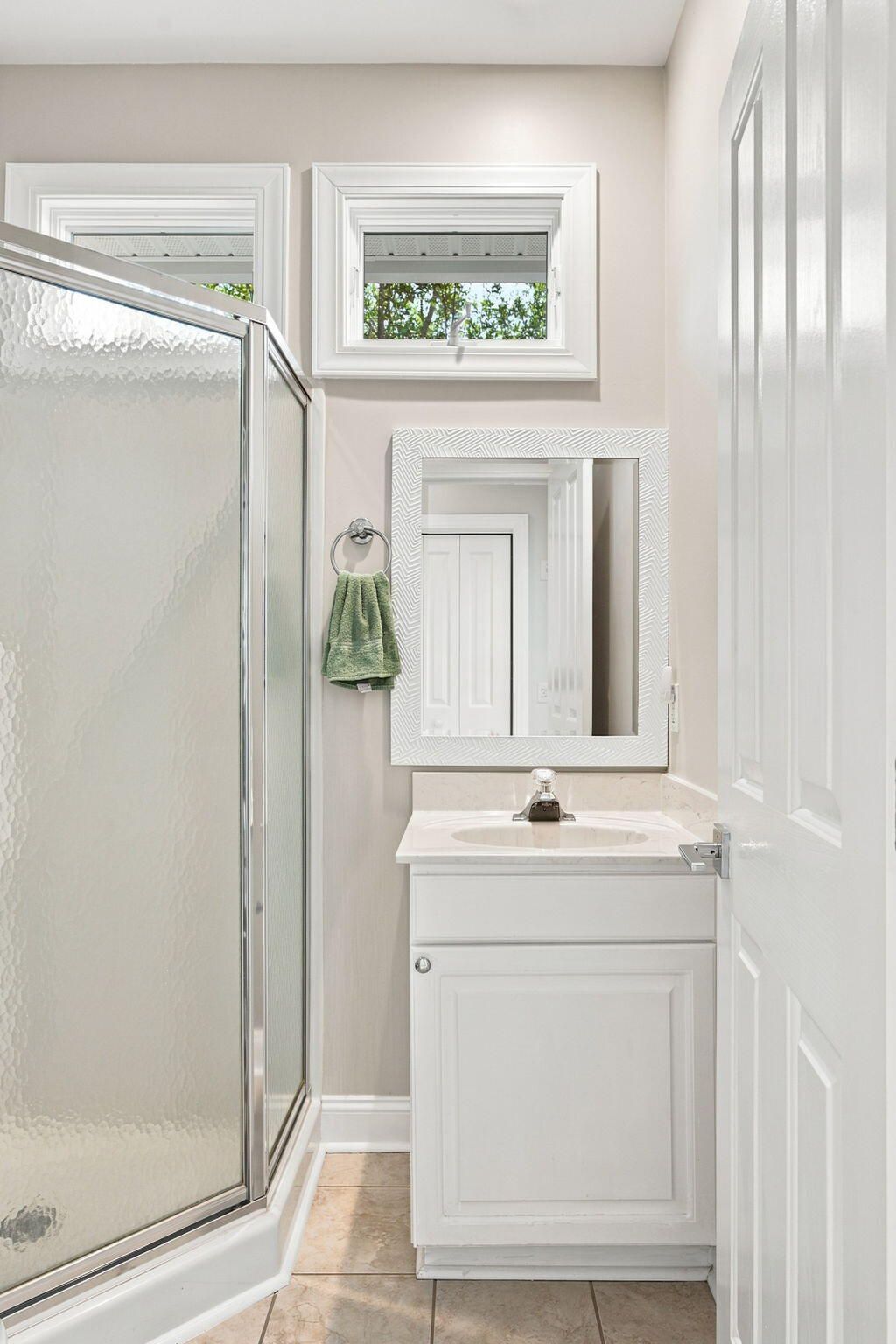 8 Ensign Court Photo 61