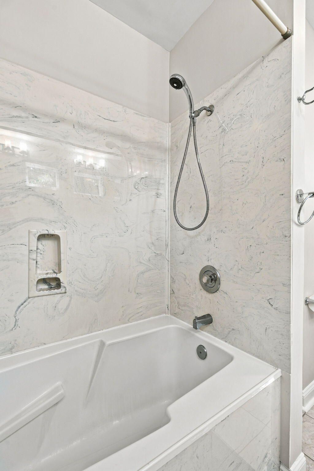 8 Ensign Court Photo 66