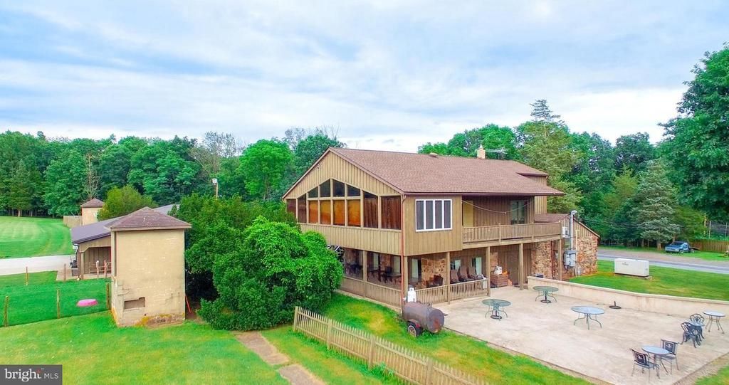 2071 BAUS ROAD , EAST GREENVILLE, PA 18041