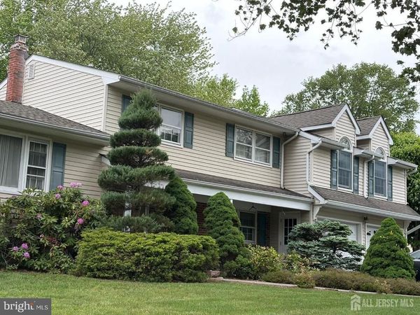 19 ANNETTE DRIVE, EDISON, NJ 08820