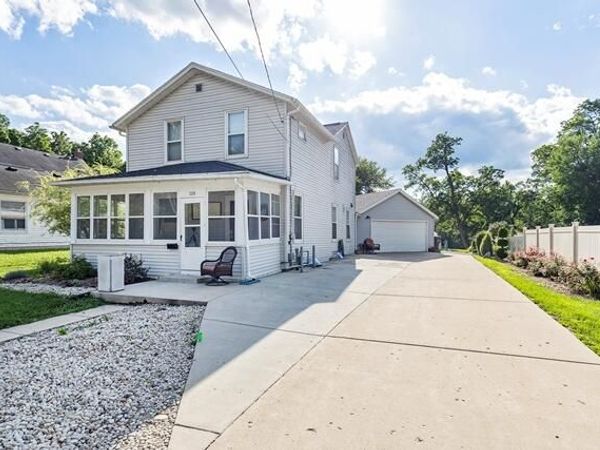 320 N Jefferson St, Whitewater, WI 53190