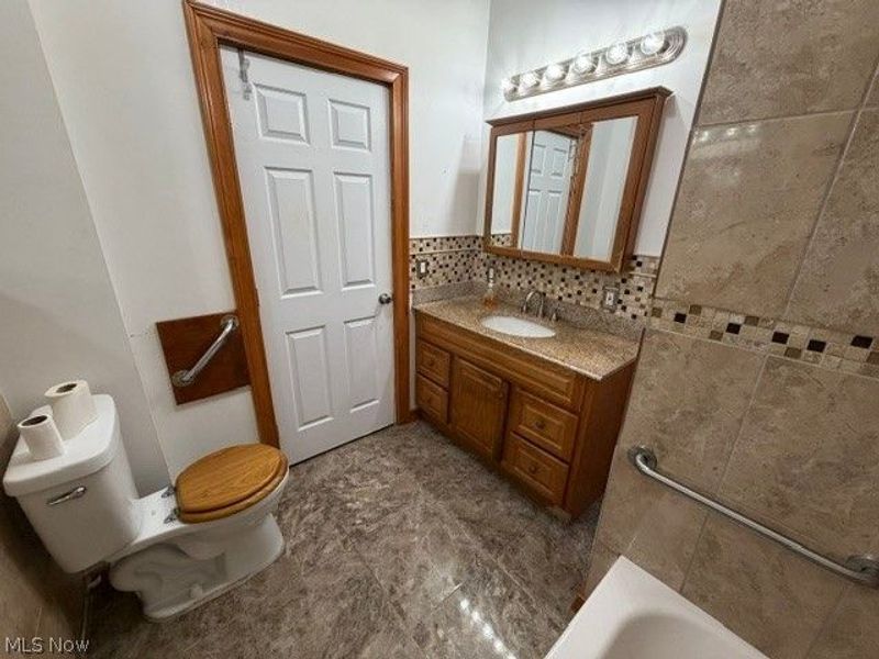 7311 Montgomery Avenue, Cleveland, OH 44104 Photo 10