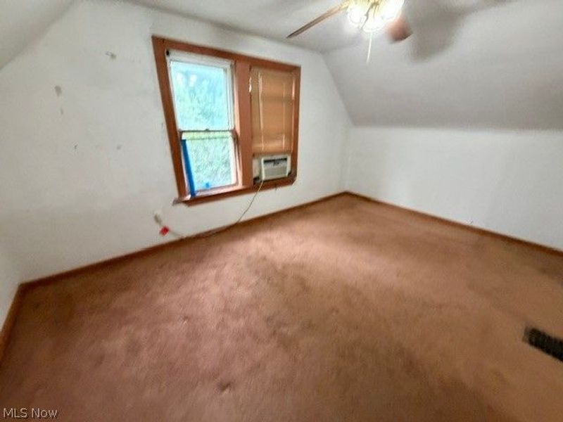 7311 Montgomery Avenue, Cleveland, OH 44104 Photo 11