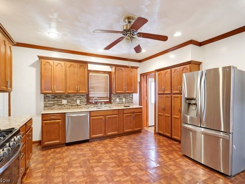 7311 Montgomery Avenue, Cleveland, OH 44104 Photo 3