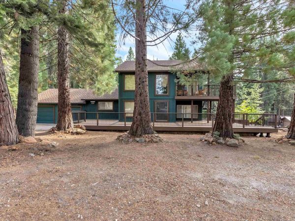 1234 Lassen View Drive, Lake Almanor, CA 96137