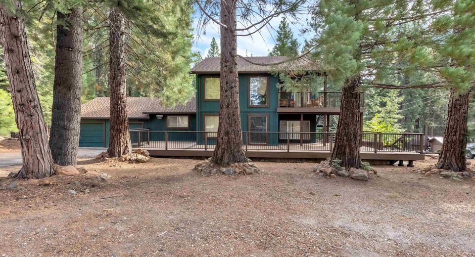 1234 Lassen View Drive, Lake Almanor, CA 96137 Photo
