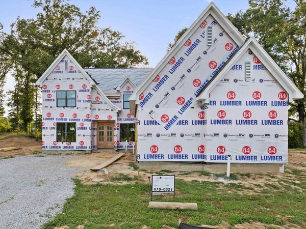 105 CYPRESS BEND CV, Rossville, TN 38066