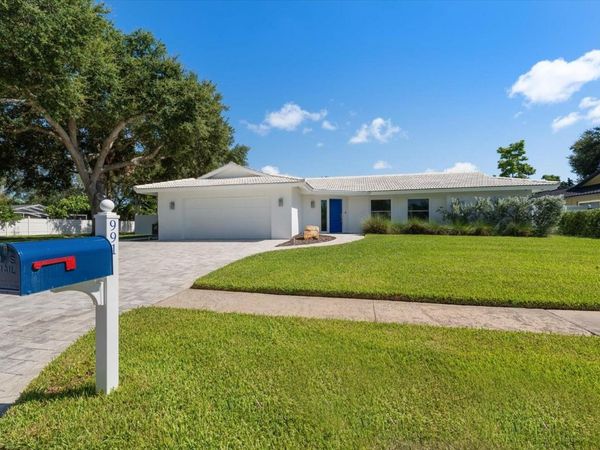 991 MCLEAN STREET , DUNEDIN, FL 34698