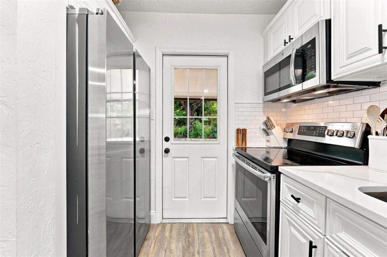 240 42nd Avenue Ne, Saint Petersburg, FL 33703 Photo