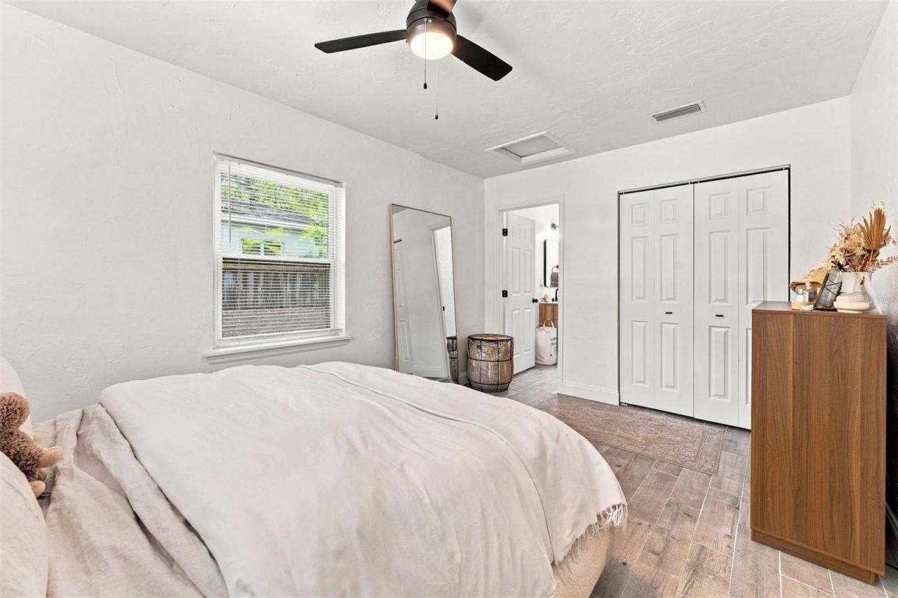 240 42nd Avenue Ne, Saint Petersburg, FL 33703 Photo