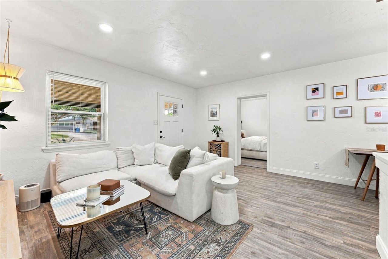 240 42nd Avenue Ne, Saint Petersburg, FL 33703 Photo