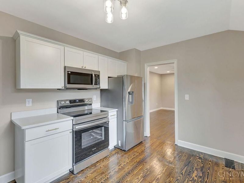 253 Ohio Avenue, Cincinnati, OH 45215 Photo 10