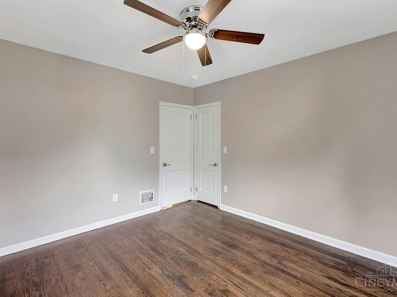 253 Ohio Avenue, Cincinnati, OH 45215 Photo 15