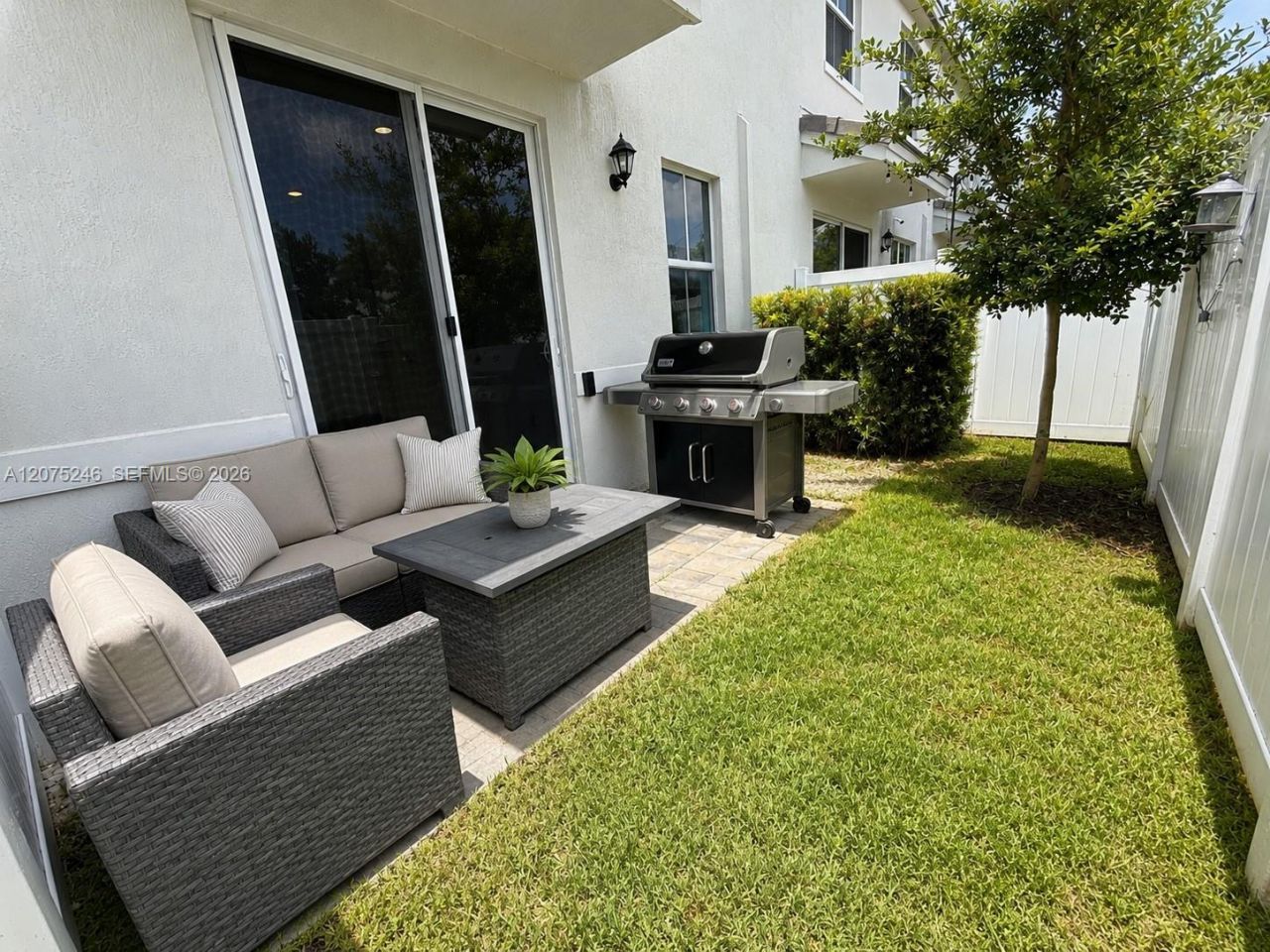 181 SW 170th Ave , Pembroke Pines, FL 33027 Photo