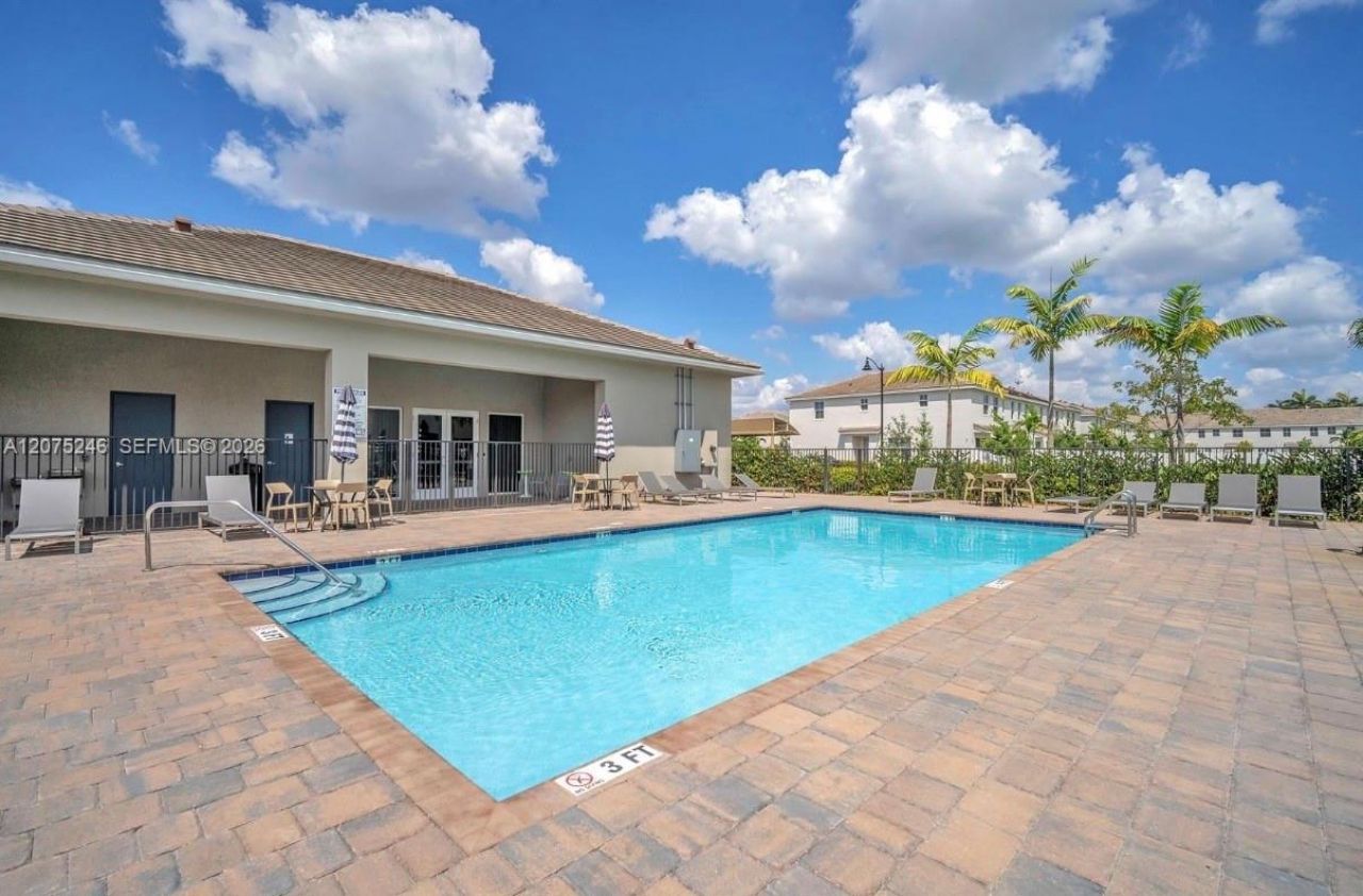 181 SW 170th Ave , Pembroke Pines, FL 33027 Photo