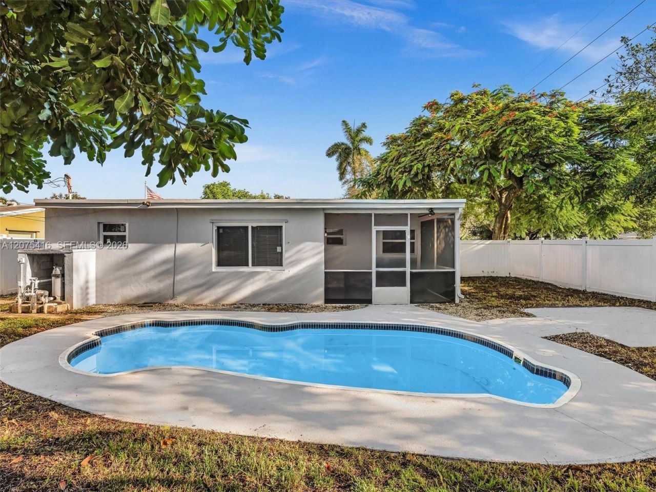 6800 Raleigh St , Hollywood, FL 33024 Photo