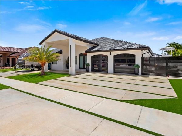 3209 SW 142nd Pl , Miami, FL 33175