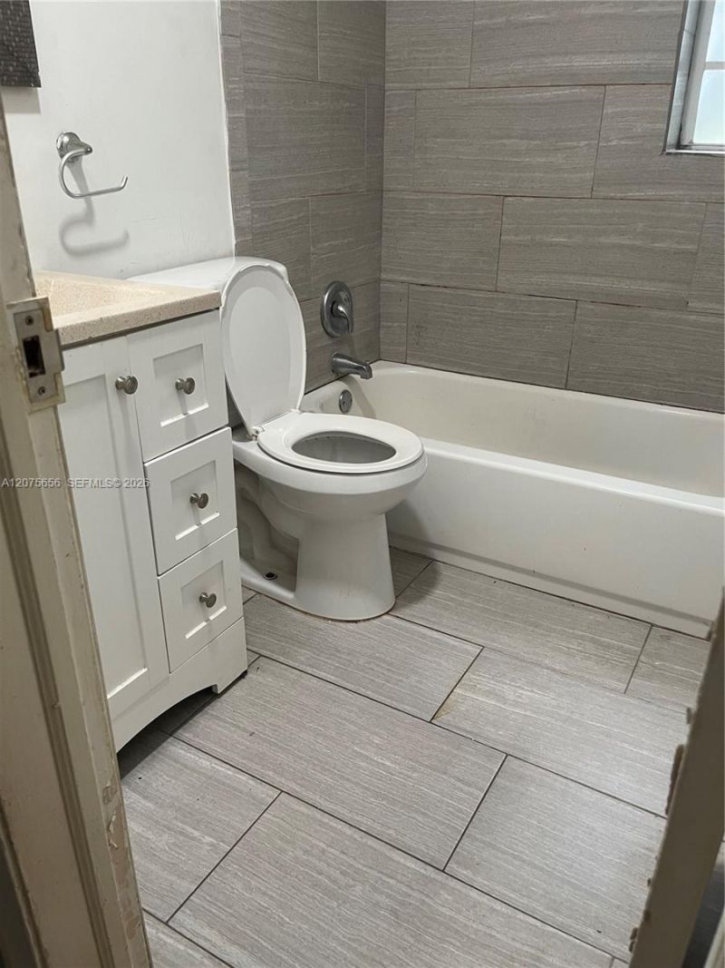1851 NW 51st Ter , Miami, FL 33142 Photo