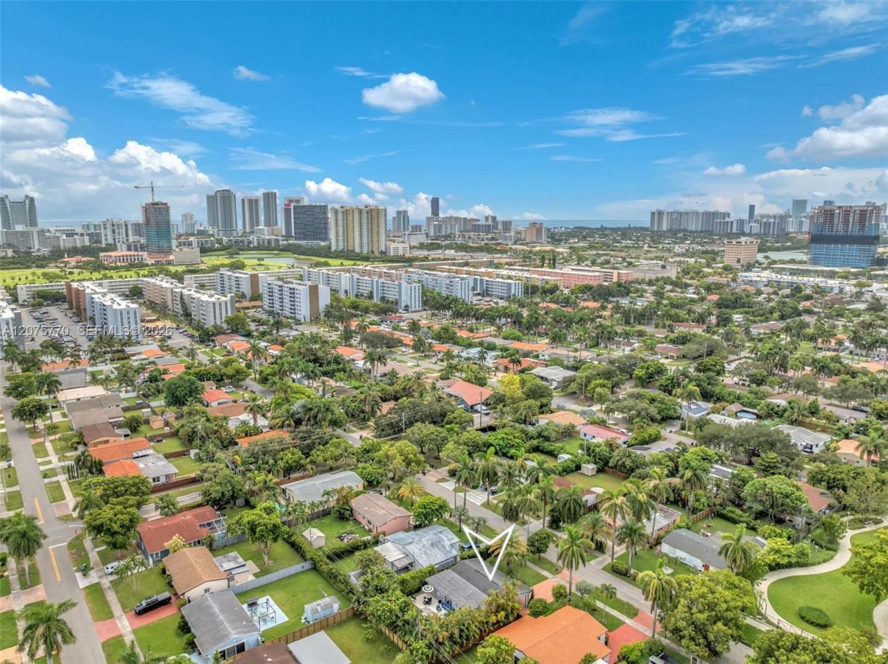 907 NE 5th St , Hallandale Beach, FL 33009 Photo