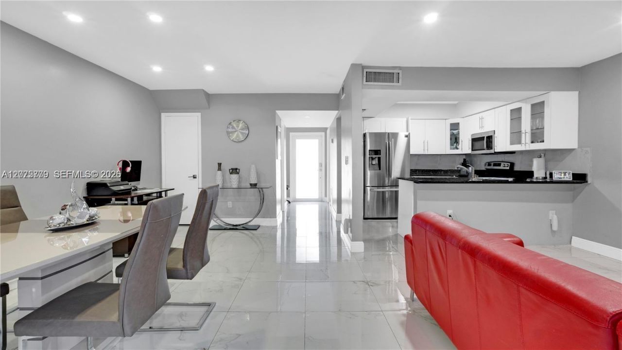 7025 W 3rd Ct , Hialeah, FL 33014 Photo
