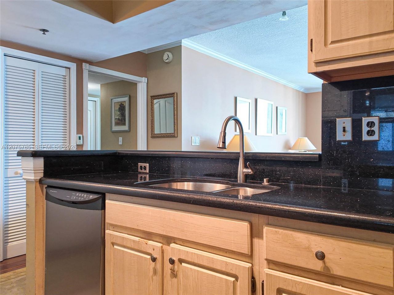2665 SW 37th Ave , Unit 1112, Miami, FL 33133 Photo