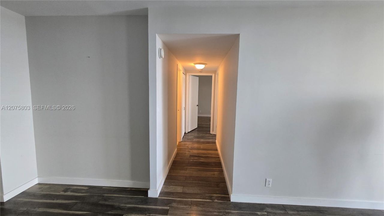 2500 Parkview Dr , Unit 2317, Hallandale Beach, FL 33009 Photo