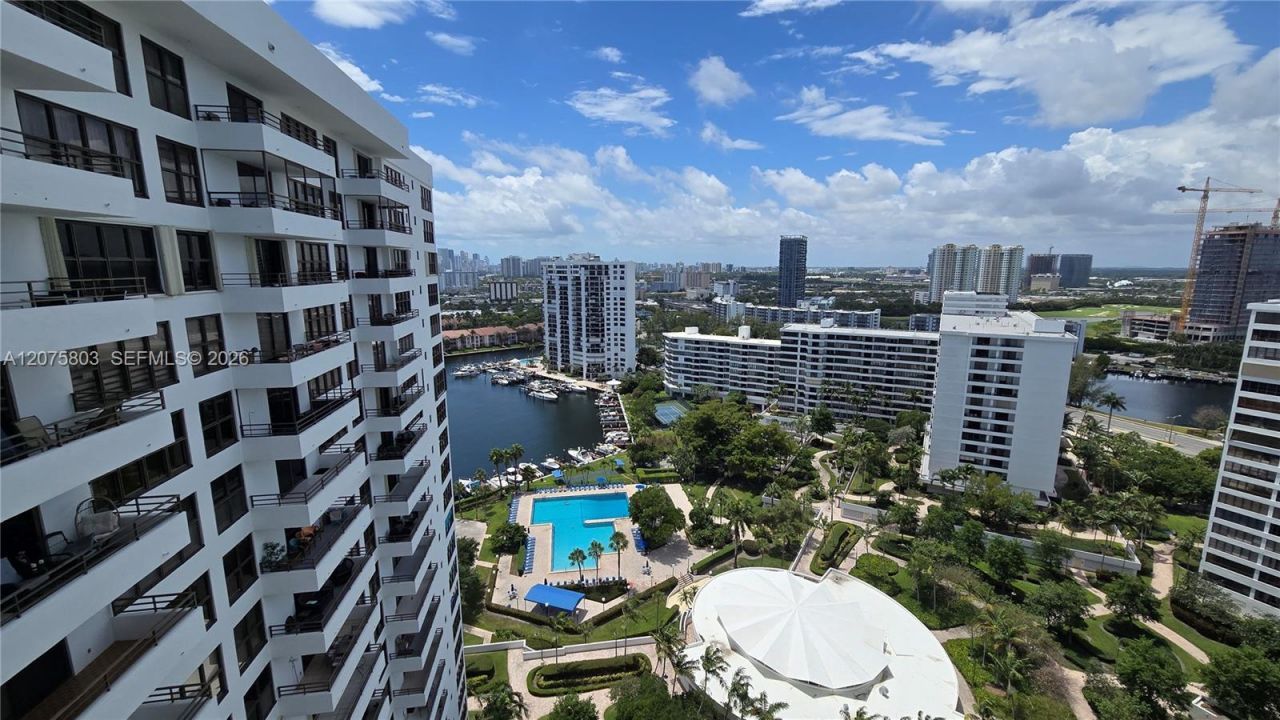 2500 Parkview Dr , Unit 2317, Hallandale Beach, FL 33009 Photo