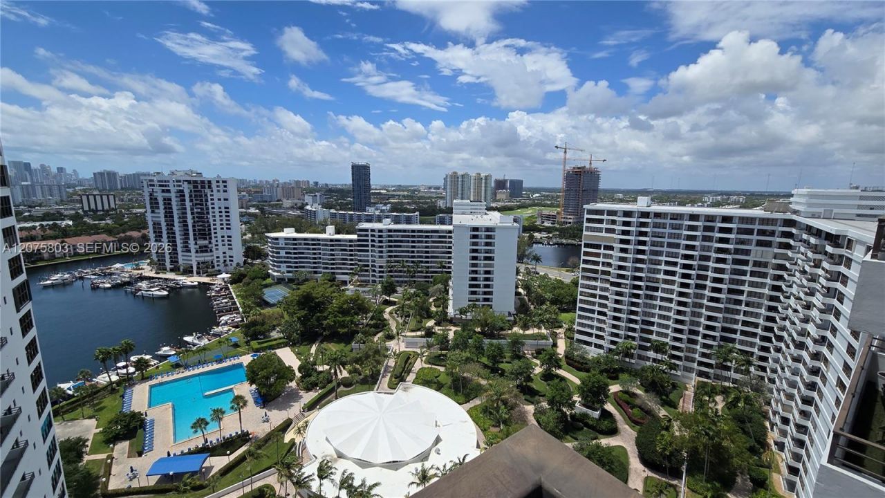 2500 Parkview Dr , Unit 2317, Hallandale Beach, FL 33009 Photo