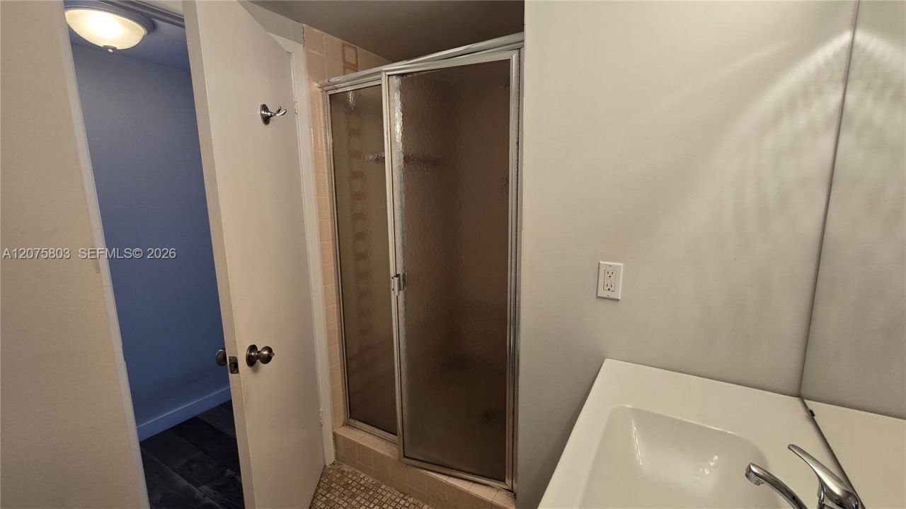 2500 Parkview Dr , Unit 2317, Hallandale Beach, FL 33009 Photo