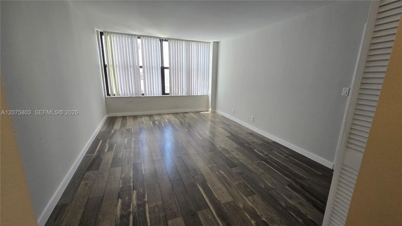 2500 Parkview Dr , Unit 2317, Hallandale Beach, FL 33009 Photo