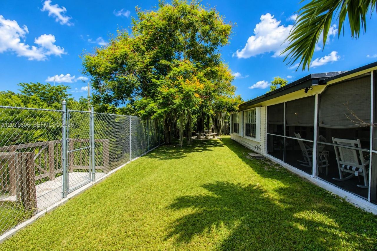 5380 SW 92nd Ave , Miami, FL 33165 Photo