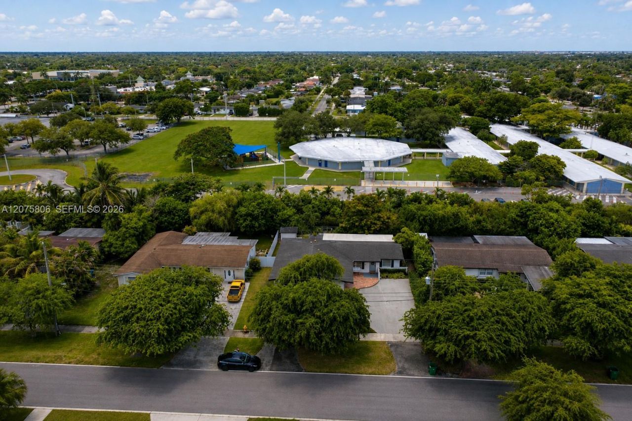 5380 SW 92nd Ave , Miami, FL 33165 Photo