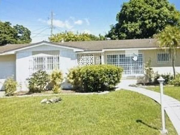 10565 SW 156th Ln, Miami, FL 33157