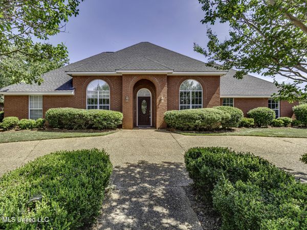 101 Kennesaw Cove, Madison, MS 39110
