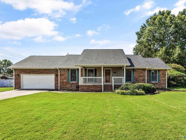17960 Davis Street, Athens, AL 35611