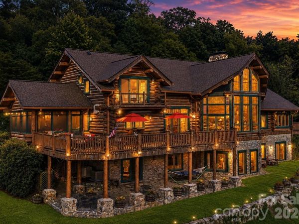 135 Potato Branch Road , Leicester, NC 28748