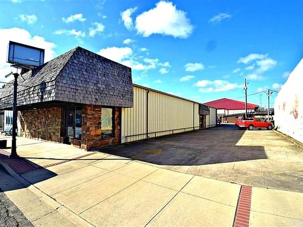 617 Mena Street, Mena, AR 71953