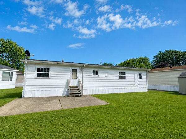 6 Patrick Court , Lynwood, IL 60411
