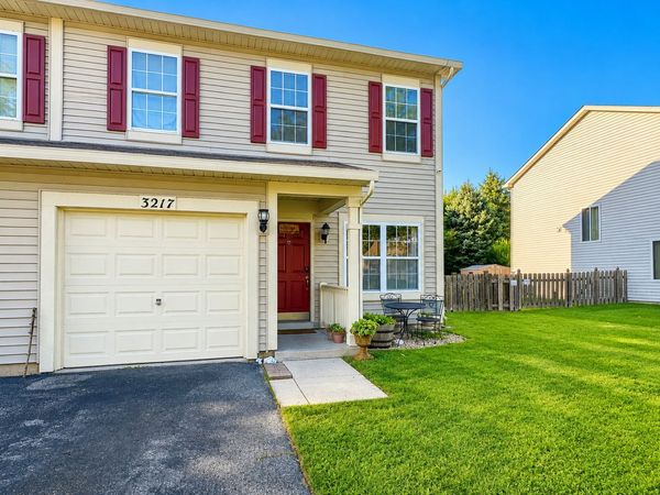 3217 Hoffman Street, Plano, IL 60545