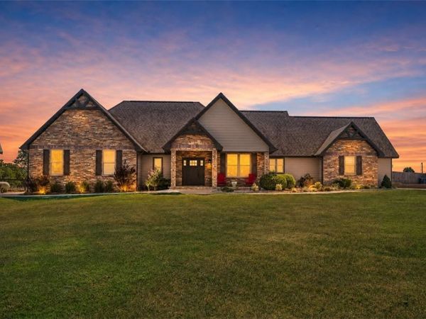 125 Doering Circle, Pea Ridge, AR 72751