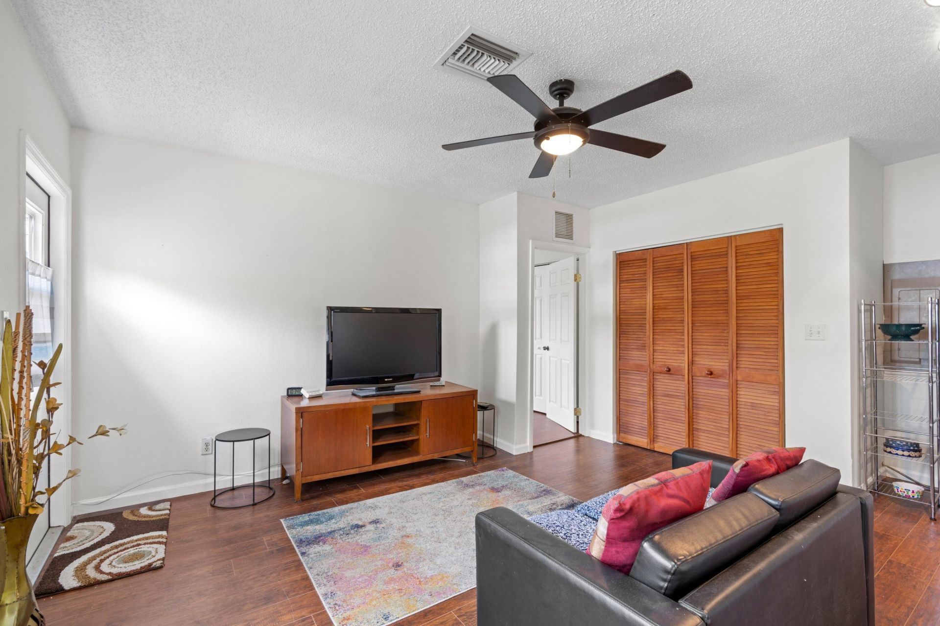 1007 Avon Road, West Palm Beach, FL 33401 Photo