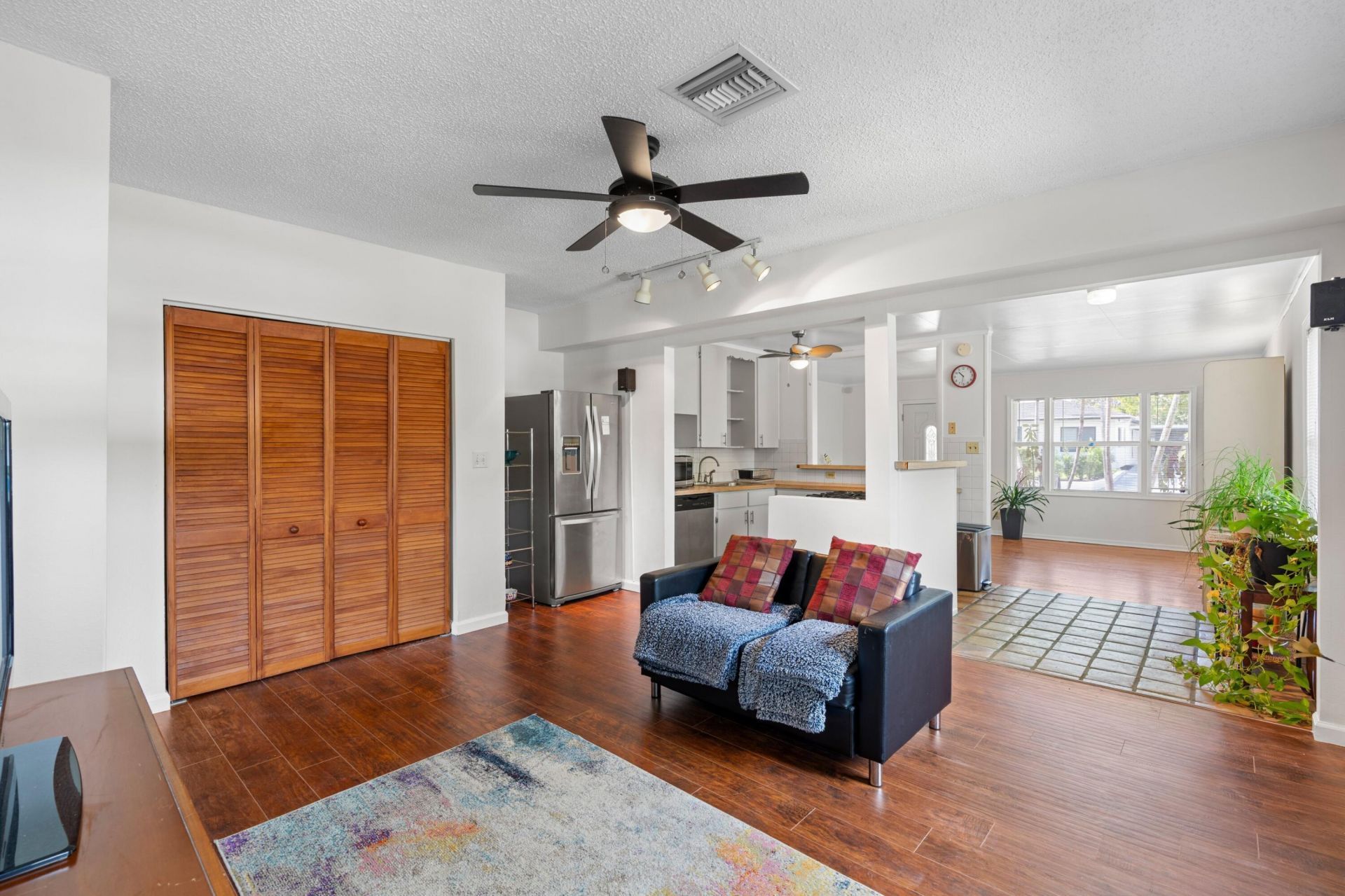 1007 Avon Road, West Palm Beach, FL 33401 Photo