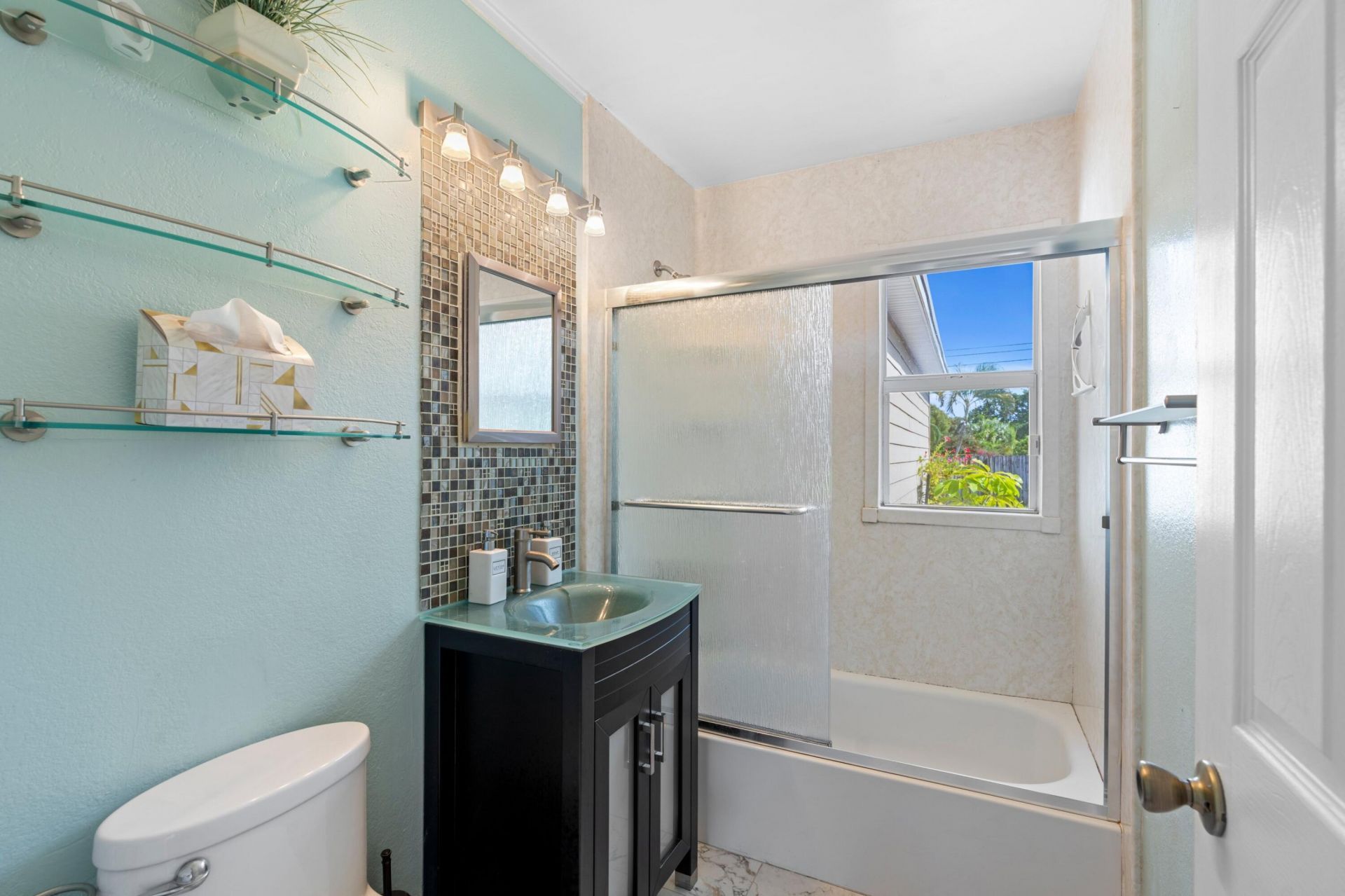 1007 Avon Road, West Palm Beach, FL 33401 Photo